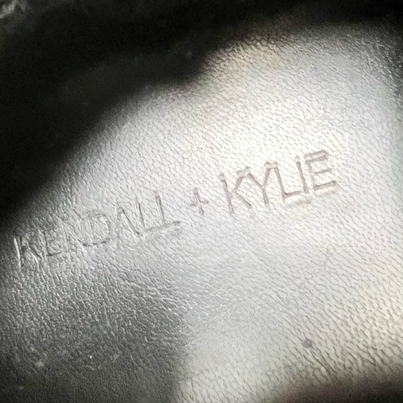 KENDALL & KYLIE Tory slip on platform sneakers with chains Black suede women 10 - Picture 11 of 13